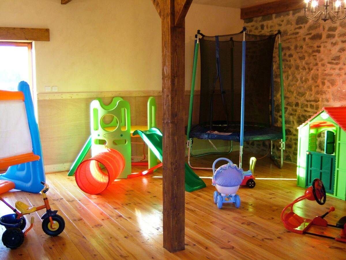 Maison 6 pers. à Néhou avec piscine été et balançoire - Photo 5