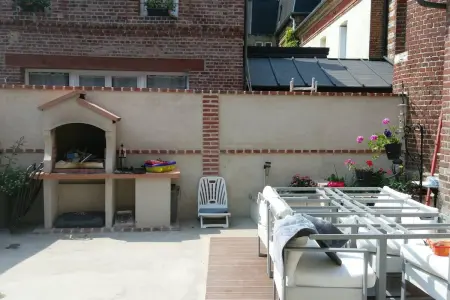 Maison charmante à Arques-la-Bataille avec terrasse et cheminée. - Photo 16