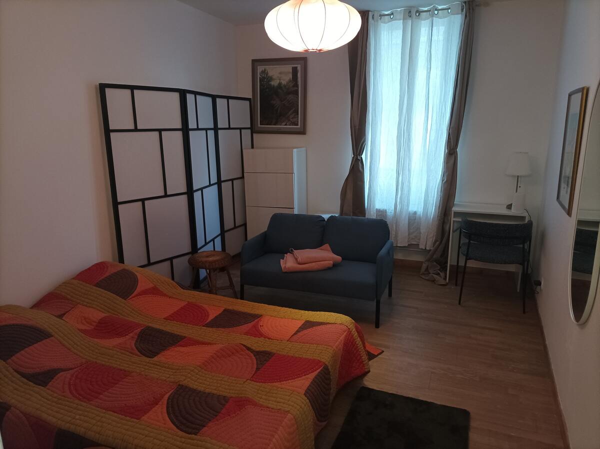 Appartement 35 m² à Montargis, vue lac et parking privé - Photo 3