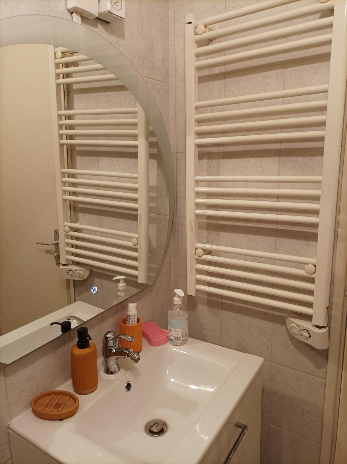Appartement 35 m² à Montargis, vue lac et parking privé - Photo 8