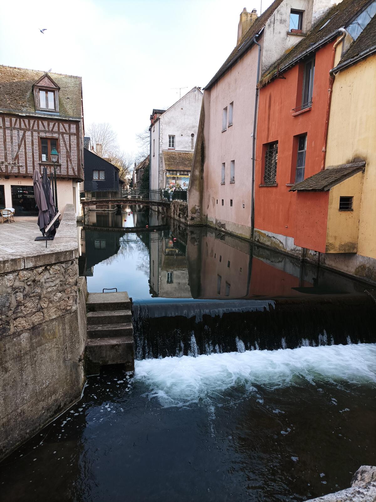Appartement 35 m² à Montargis, vue lac et parking privé - Photo 11