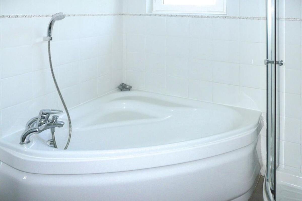 Maison 6 personnes, jardin clos et terrasse à Ploudalmézeau - Photo 10