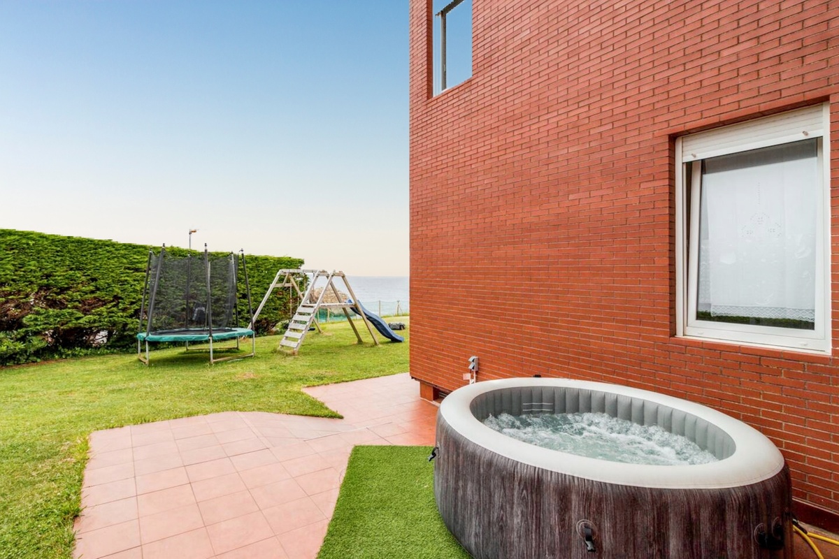 Maison 14 pers. à Liencres : jacuzzi, sauna et vue mer - Photo 2