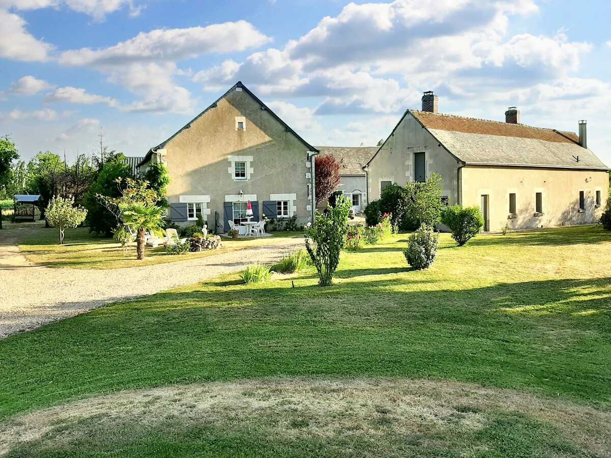 Studio 55 m² avec jardin clos et terrasse à Thilouze - Photo 2