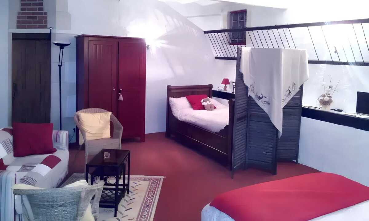 Studio 55 m² avec jardin clos et terrasse à Thilouze - Photo 8