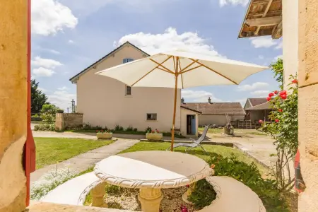 Maison avec jardin et ping-pong à Éringes, 7 personnes : photo 2