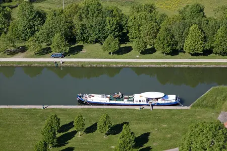 Maison avec jardin et ping-pong à Éringes, 7 personnes : photo 16