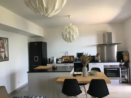 Appartement moderne à Bastia de 57 m² avec vue mer exclusive - Photo 6