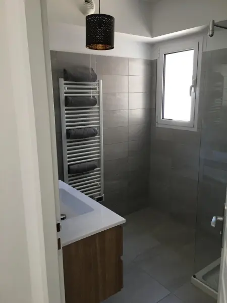 Appartement moderne à Bastia de 57 m² avec vue mer exclusive - Photo 9