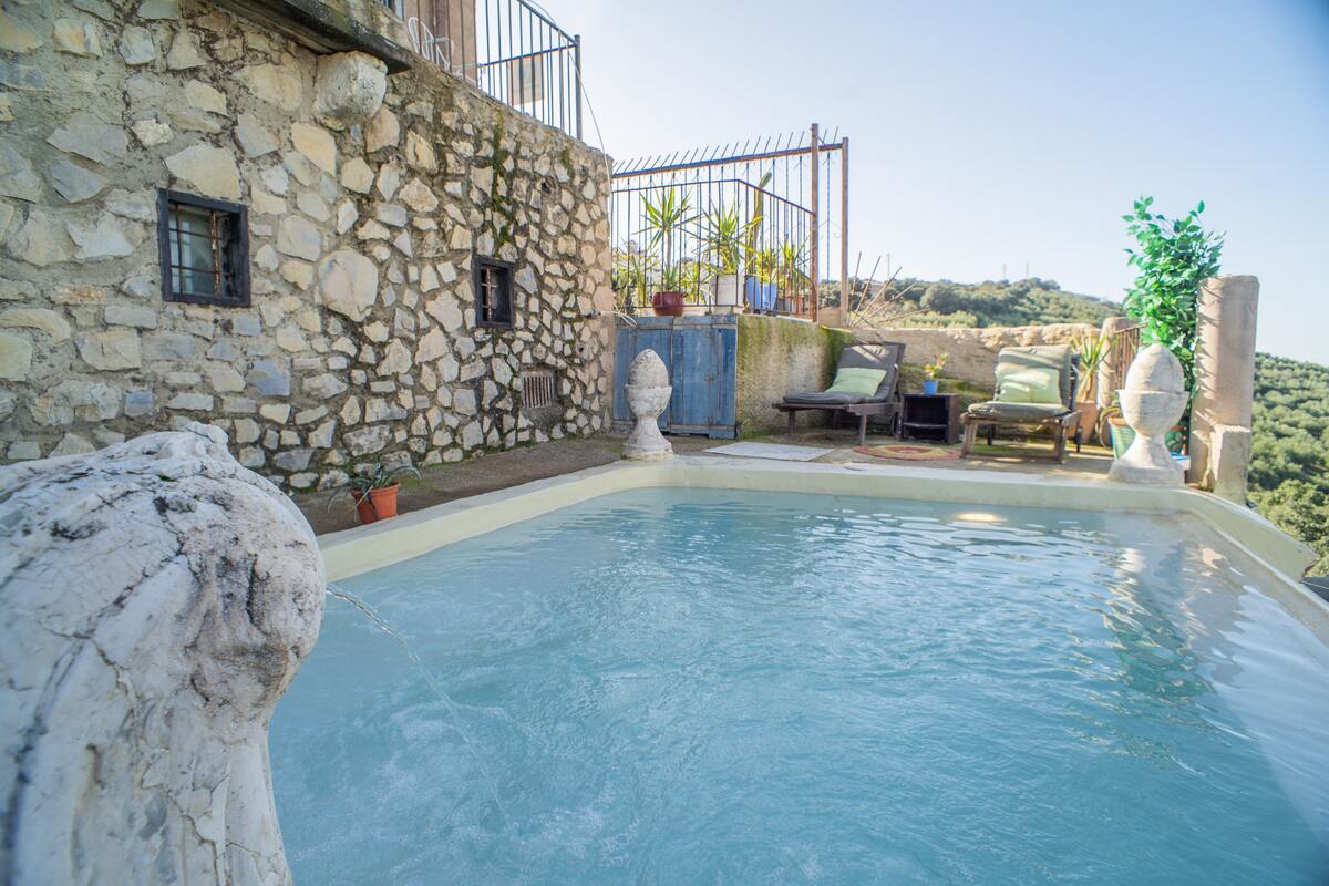 Villa 190m² Algarinejo : 4 chambres, piscine privée - Photo 2
