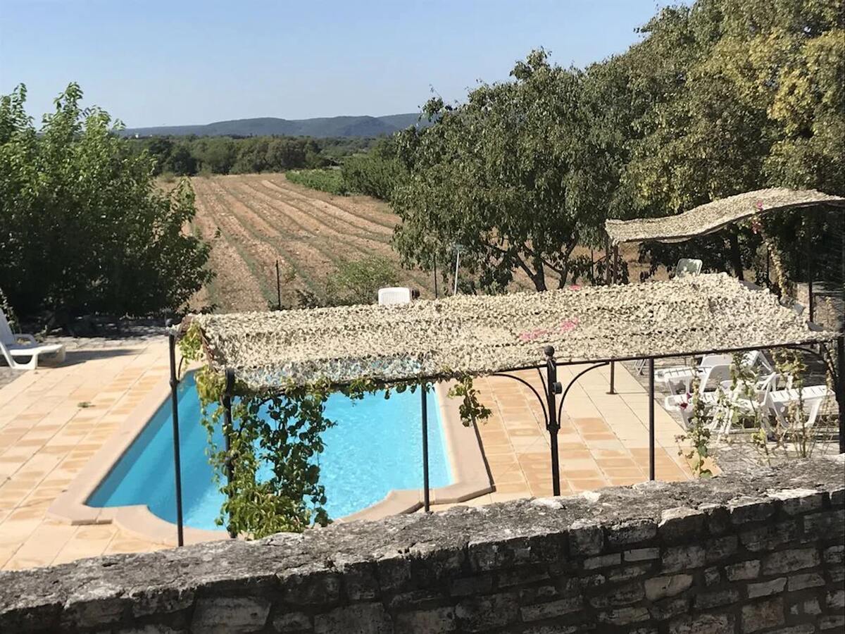 Appartement 5 pers. à Orgnac-l'Aven, piscine juillet-août - Photo 2