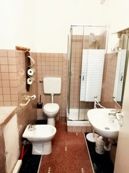 Appartement charmant à Genova avec parking privé, 70 m² - Photo 20