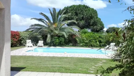 Location villa à Solaro, Villa reposante à Solaro avec piscine privée et jardin