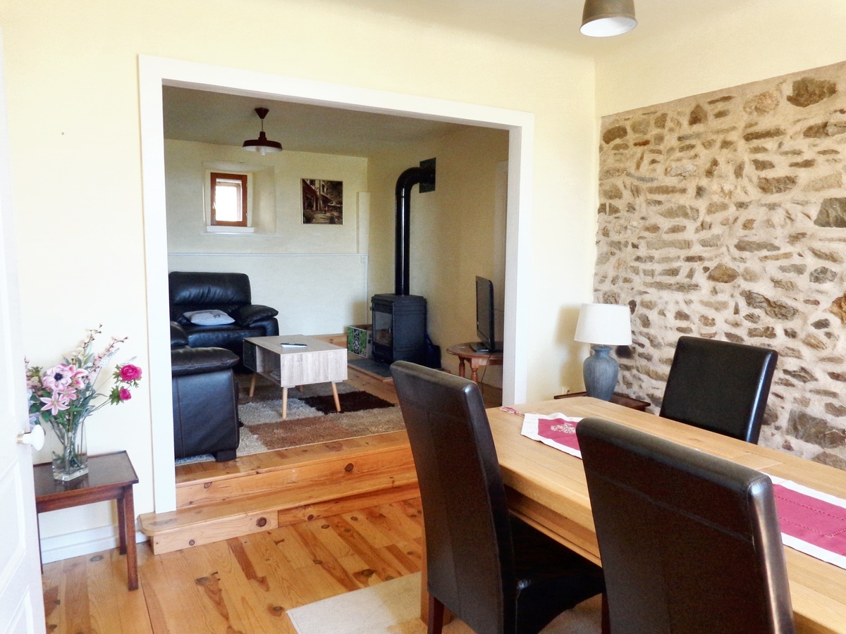 Maison 150 m² pour 9 personnes à Mercœur, pétanque et barbecue - Photo 2