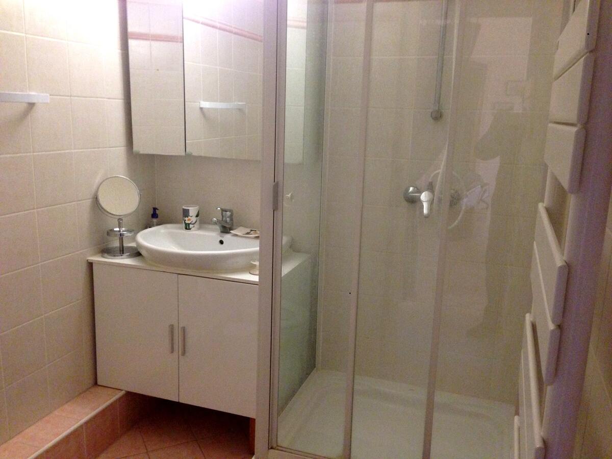 Appartement 39 m² vue mer à Fréjus, accès direct plage - Photo 10