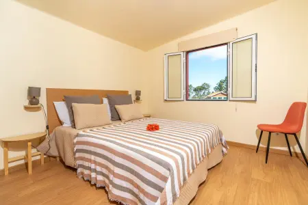 Spacieuse maison avec piscine à Prazeres, Maison 18 personnes à Prazeres - Photo 8