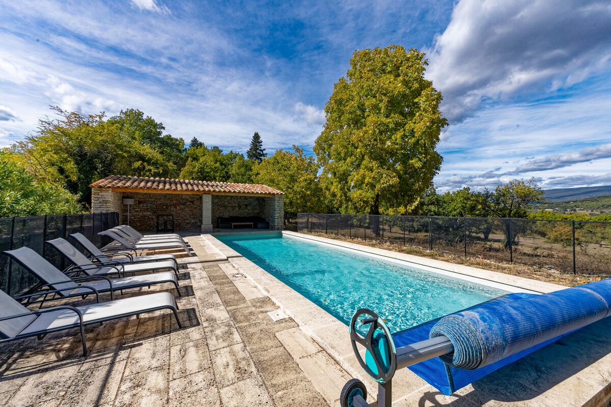 Villa avec piscine privée et jardin à Saignon, 6 chambres - Photo 1