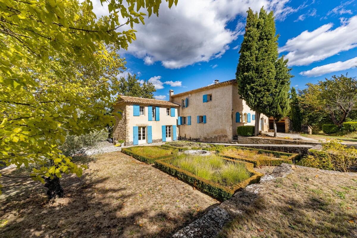 Villa avec piscine privée et jardin à Saignon, 6 chambres - Photo 25