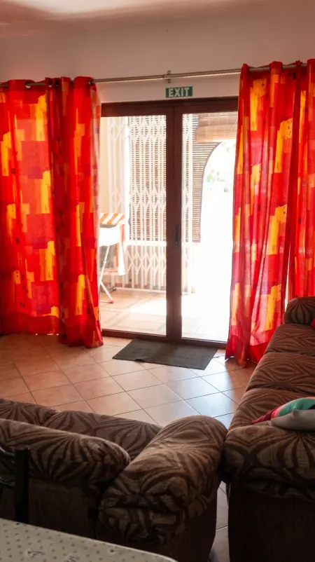 Appartement 3 chambres avec piscine partagée à Trou-aux-Biches : photo 3