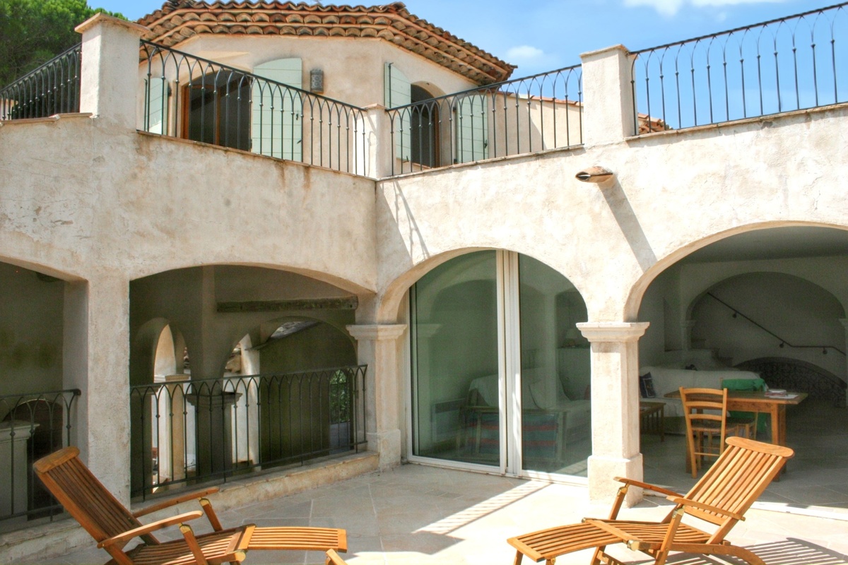 Maison 5 chambres Sainte-Maxime, terrasse vue mer - Photo 8