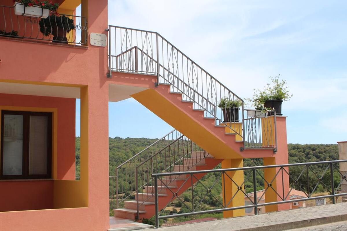 Appartement 90 m² avec balcon à Nughedu Santa Vittoria - Photo 2