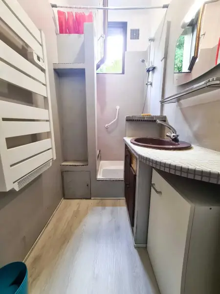 Maison de charme à Québriac avec jardin clôturé et barbecue : photo 16