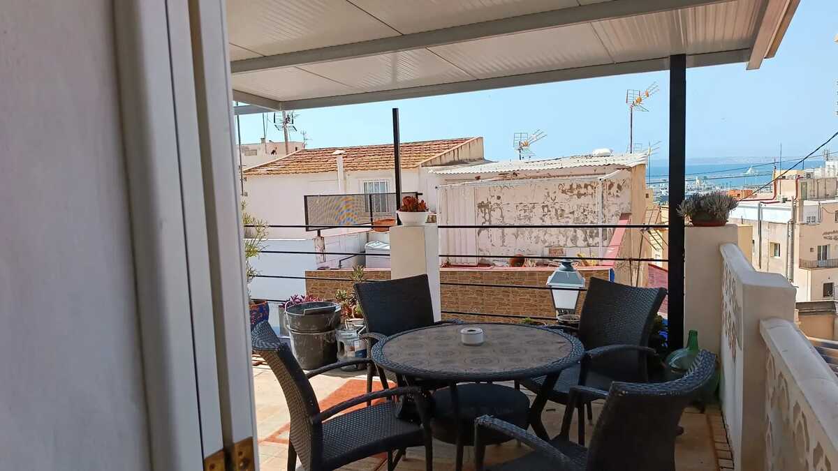 Maison 100 m² vue mer et jardin à Alicante - Photo 1