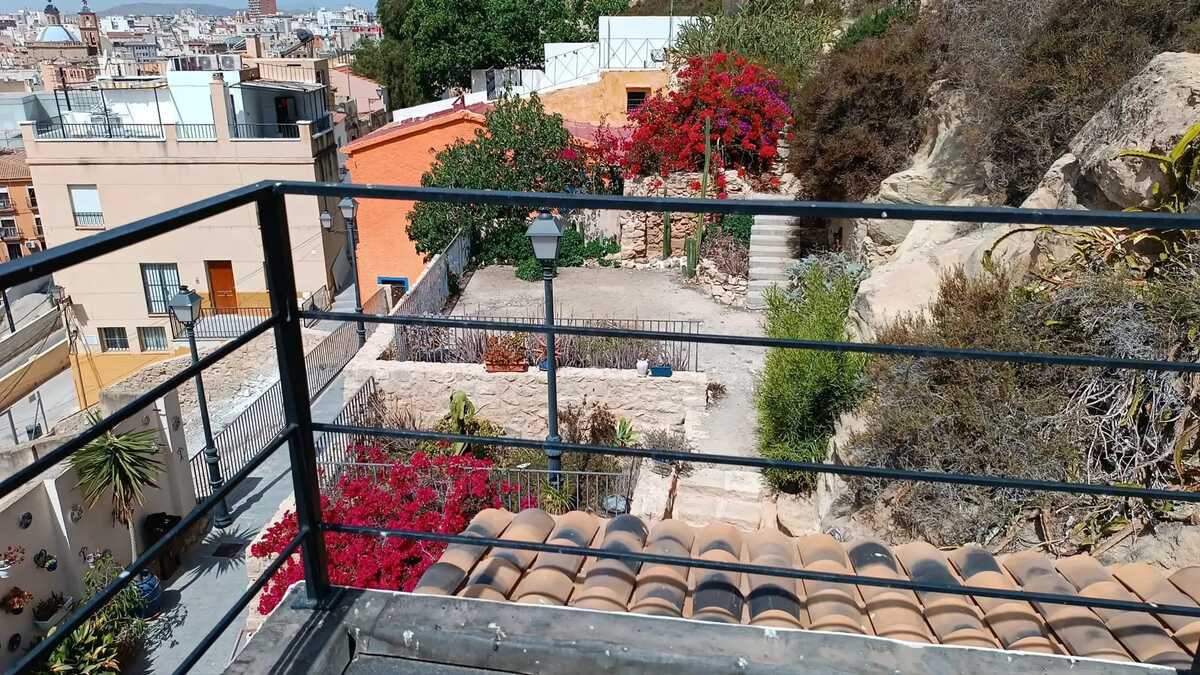 Maison 100 m² vue mer et jardin à Alicante - Photo 16
