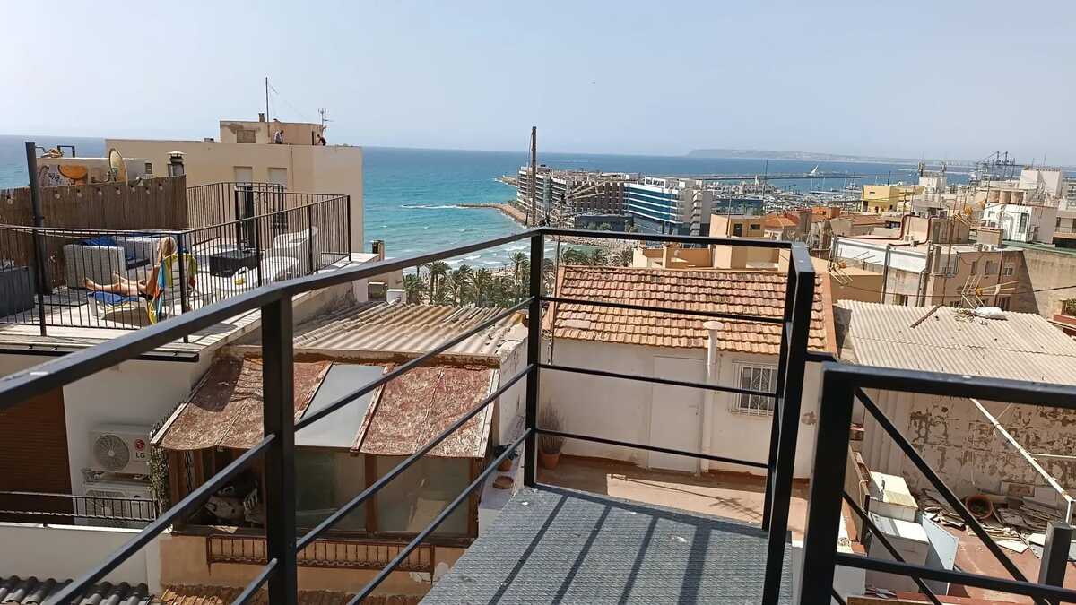 Maison 100 m² vue mer et jardin à Alicante - Photo 28