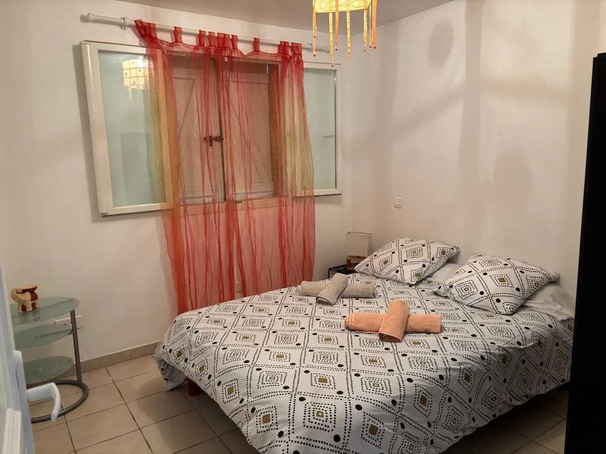 Maison de charme avec terrasse et jardin à Ajaccio, 2 chambres - Photo 4