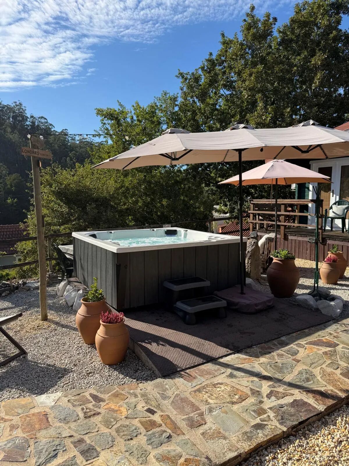 Studio 35 m² avec jacuzzi, jardin et terrasse - Photo 3