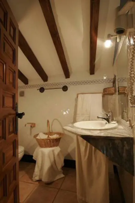 Maison charmante à Robledillo de Gata avec cheminée et terrasse - Photo 7