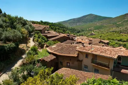 Maison charmante à Robledillo de Gata avec cheminée et terrasse - Photo 17