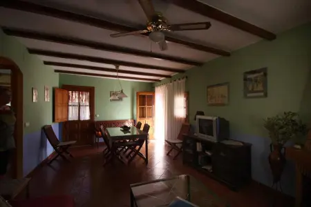 Maison charmante à Robledillo de Gata avec cheminée et terrasse - Photo 21