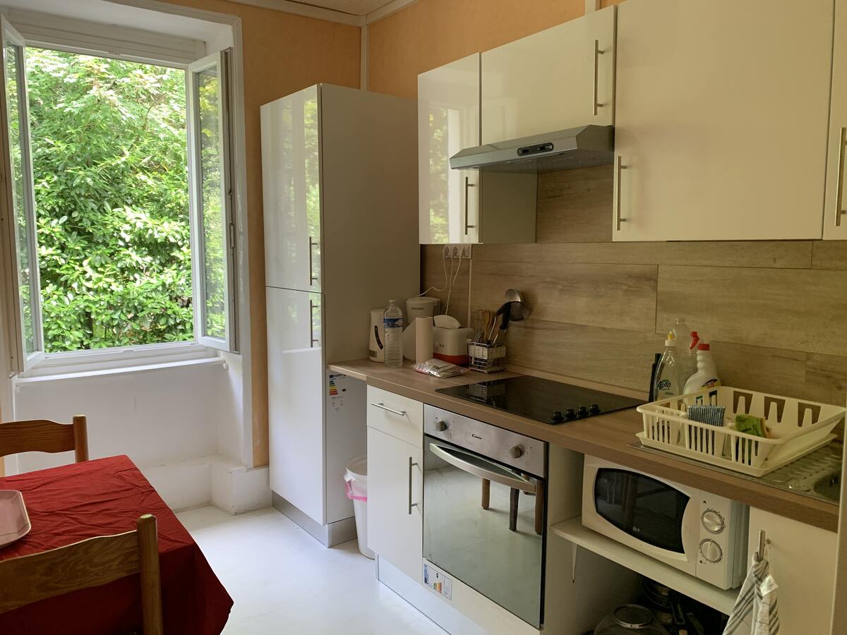 Appartement 20 m² balcon vue ville à Néris-les-Bains - Photo 6