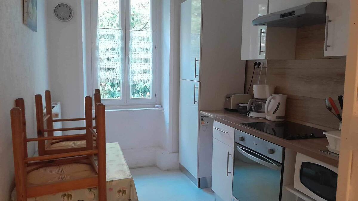 Appartement 20 m² balcon vue ville à Néris-les-Bains - Photo 8