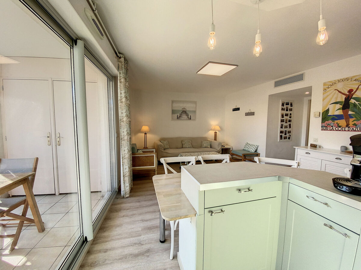 Le Crystal A – Apt 2 pièces avec piscine à Cagnes-sur-Mer - Photo 4