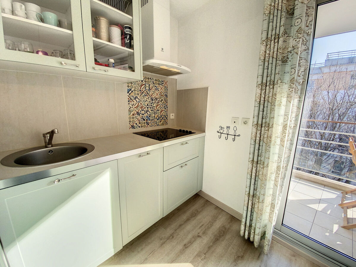 Le Crystal A – Apt 2 pièces avec piscine à Cagnes-sur-Mer - Photo 6