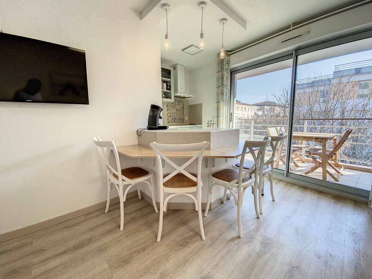 Le Crystal A – Apt 2 pièces avec piscine à Cagnes-sur-Mer - Photo 12