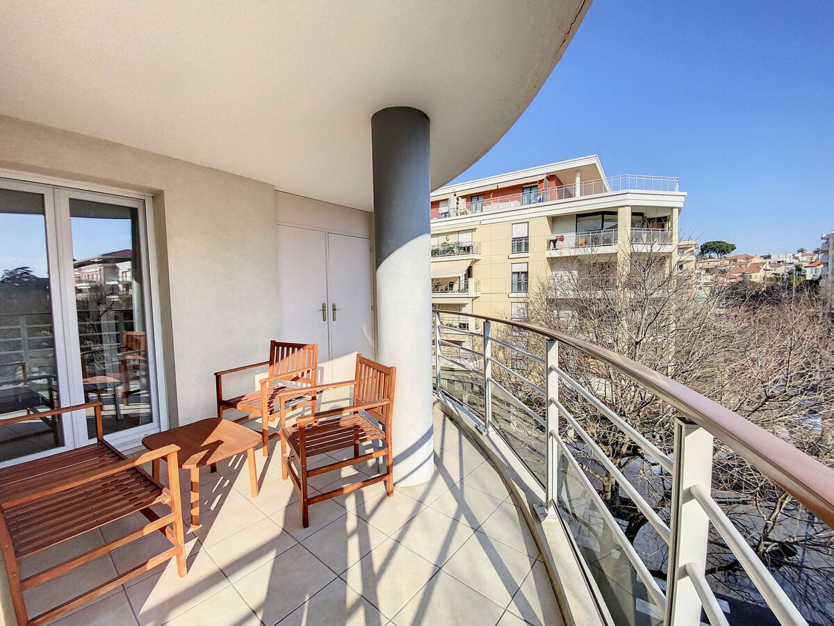 Le Crystal A – Apt 2 pièces avec piscine à Cagnes-sur-Mer - Photo 13