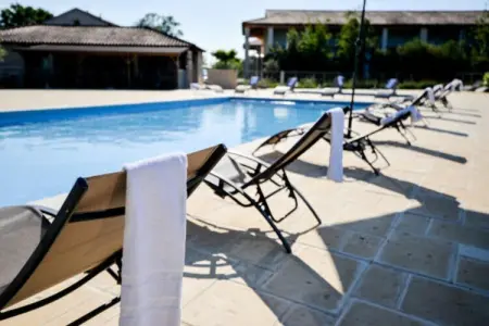 Location appartement à AZILLE