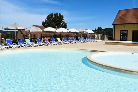 Location appartement à SARLAT LA CANEDA, Maisonnette 2 Piטces Duplex 4 Personnes