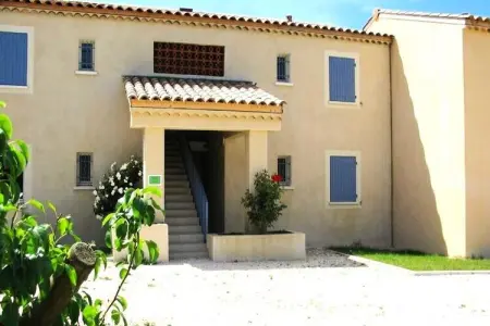 Location appartement à Montbrun Les Bains, 3 Piטces 6 Personnes