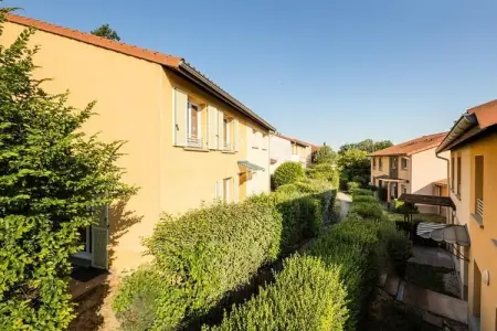 Location appartement à Lissieu, Appartement à Lyon avec Piscine et Terrasse