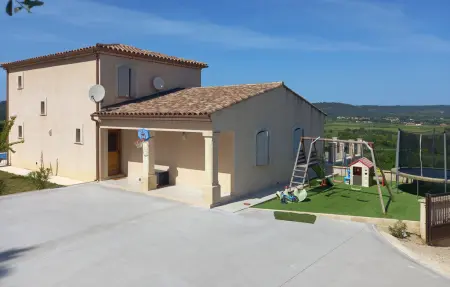 Maison 4 chambres avec piscine privée à Calvisson : photo 2