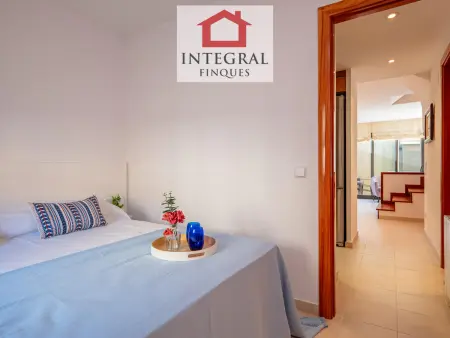 Maison de Charme à 1 min de la Plage avec Terrasse et Wifi - Photo 12