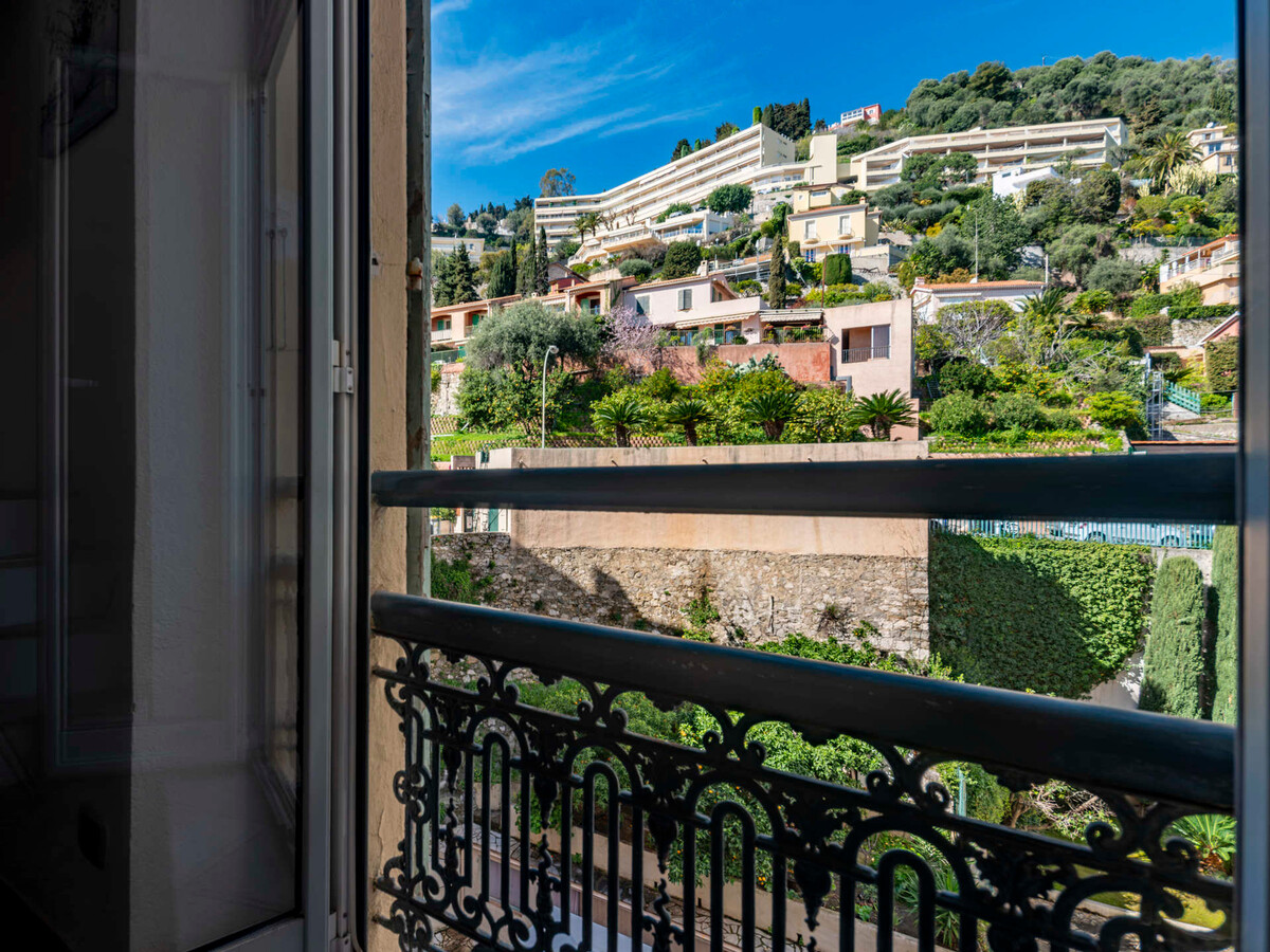 Studio mezzanine 25m² à Menton, proche plages - Photo 7