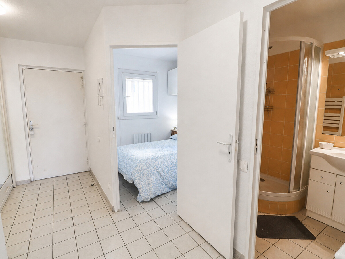 T2 climatisé Sète avec garage privé et loggia vue port - Photo 10