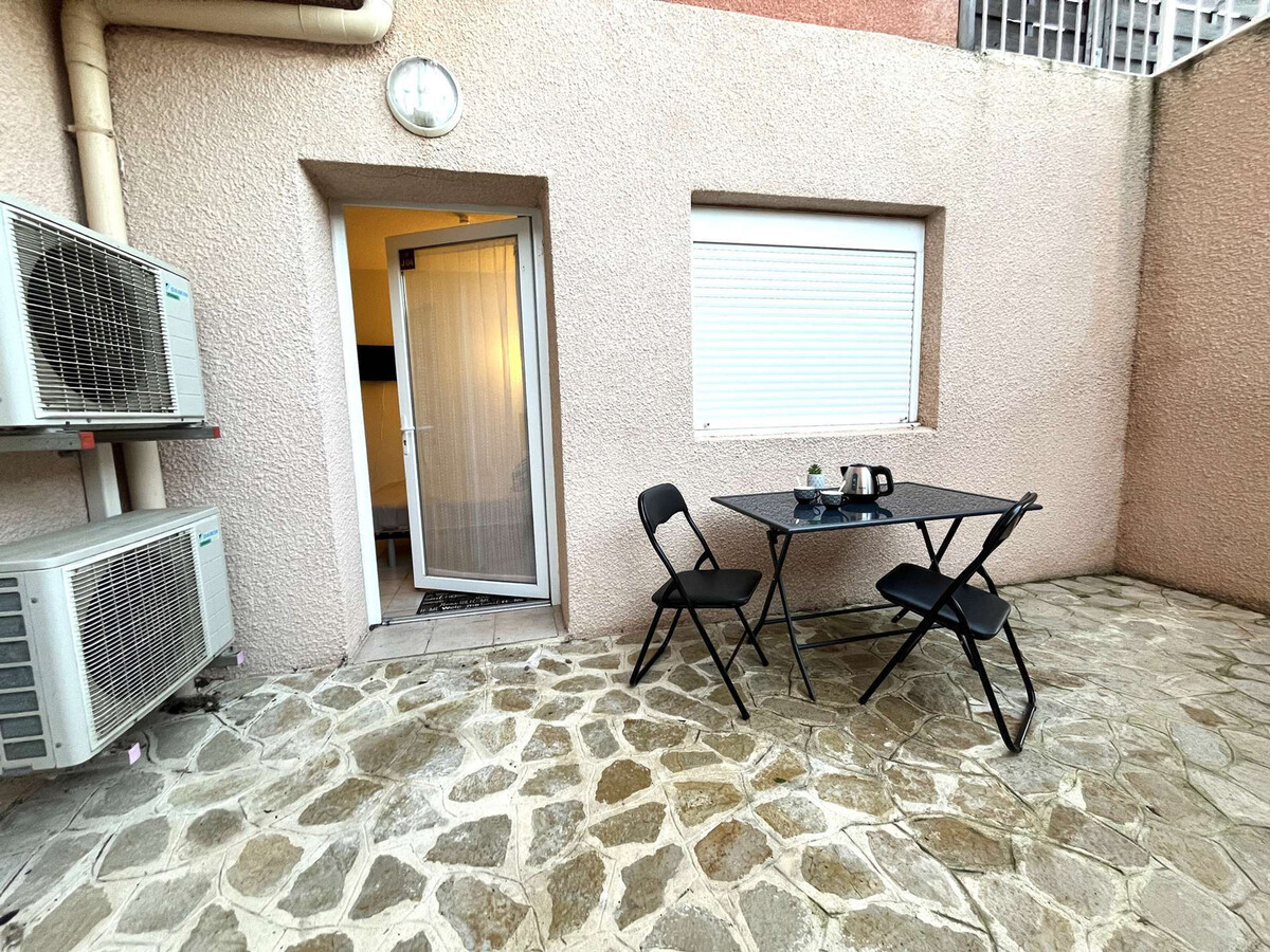 Studio climatisé RDC avec piscine et parking - Photo 11