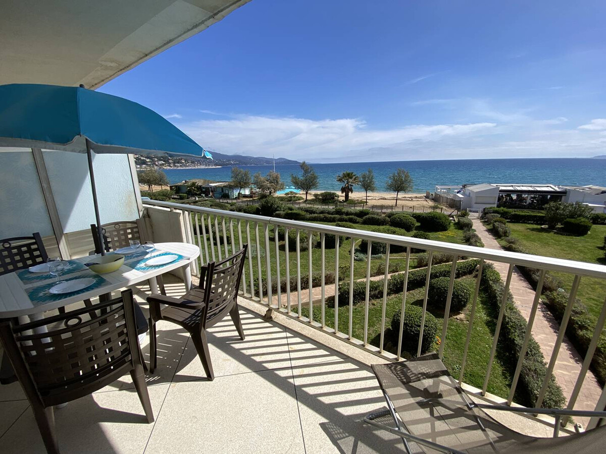 Appartement 4 pers. au Lavandou, terrasse vue mer - Photo 5